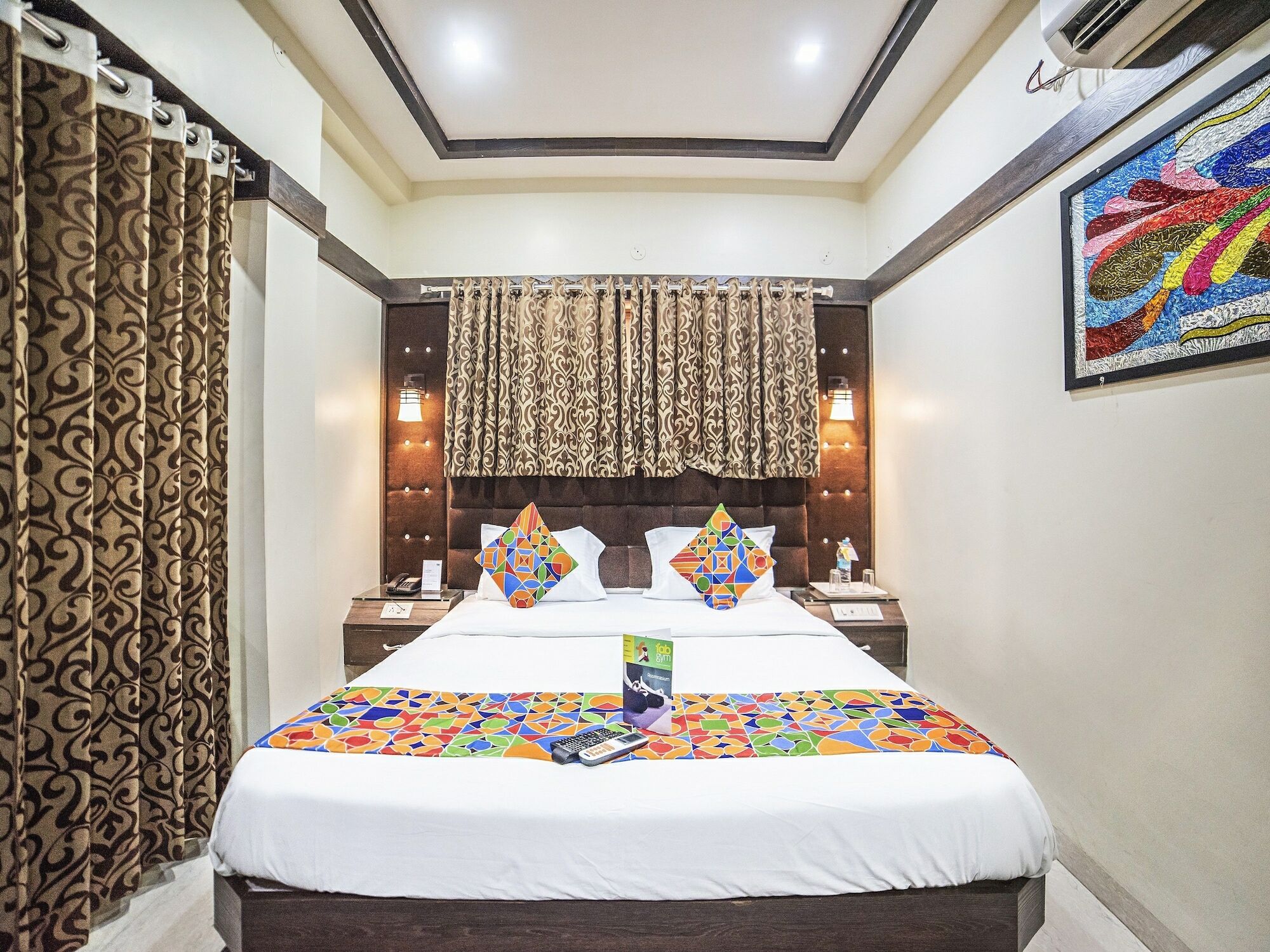 Fabhotel Santoor Geeta Bhawan Square Indore Exterior foto